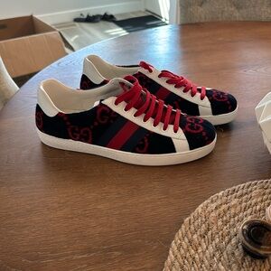 Gucci shoes